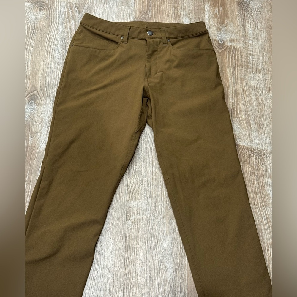 Lululemon Men’s ABC Slim-Fit 5 Pocket Pant - Picture 2 of 4
